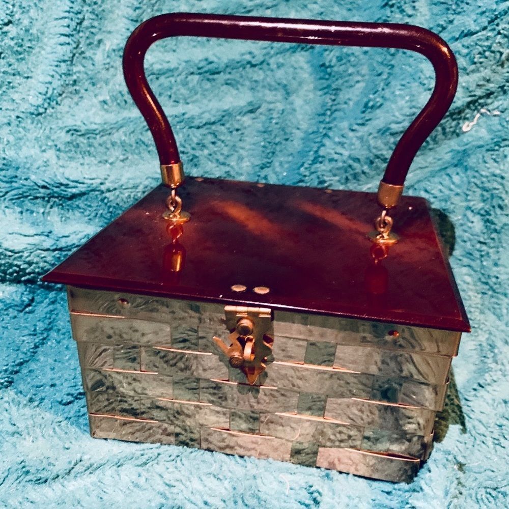 Vintage 50’s Dorset Rex 5th Ave Lucite & Woven Bag - Picture 5 of 9